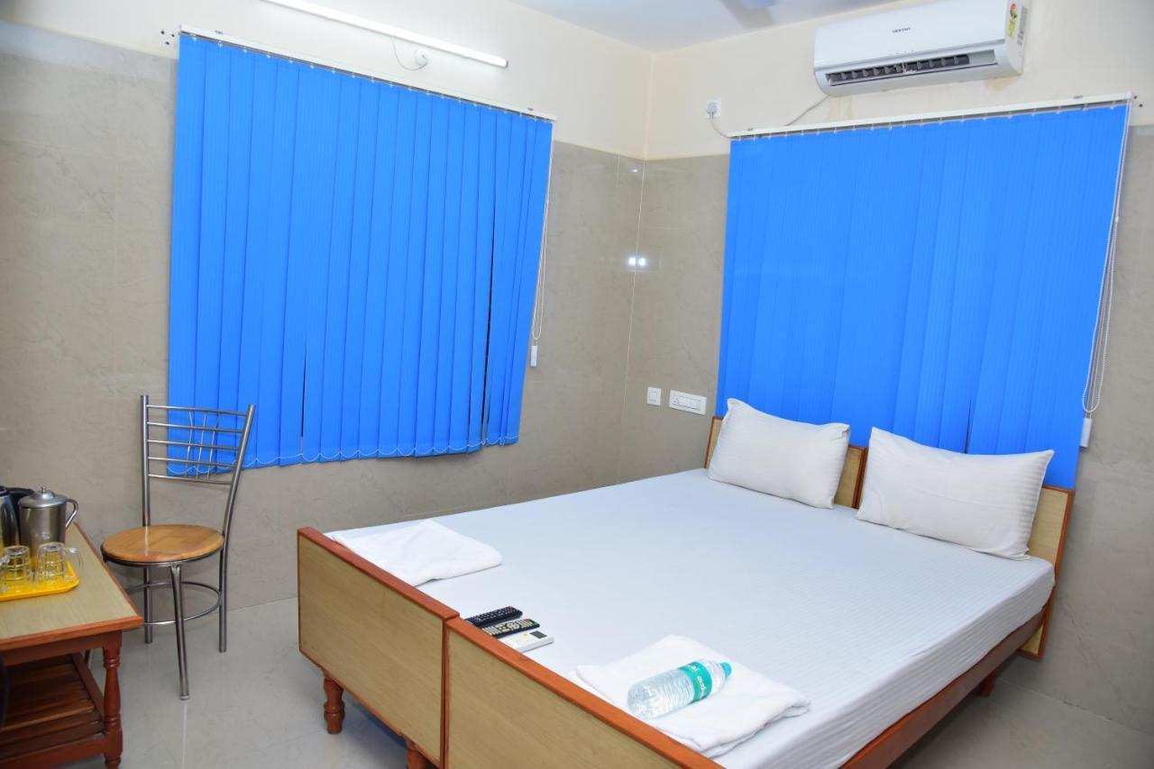 Sgrt Residency Hotel Vellore Buitenkant foto