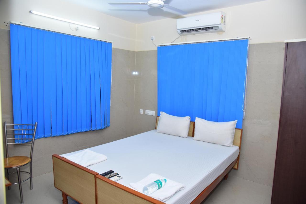 Sgrt Residency Hotel Vellore Buitenkant foto