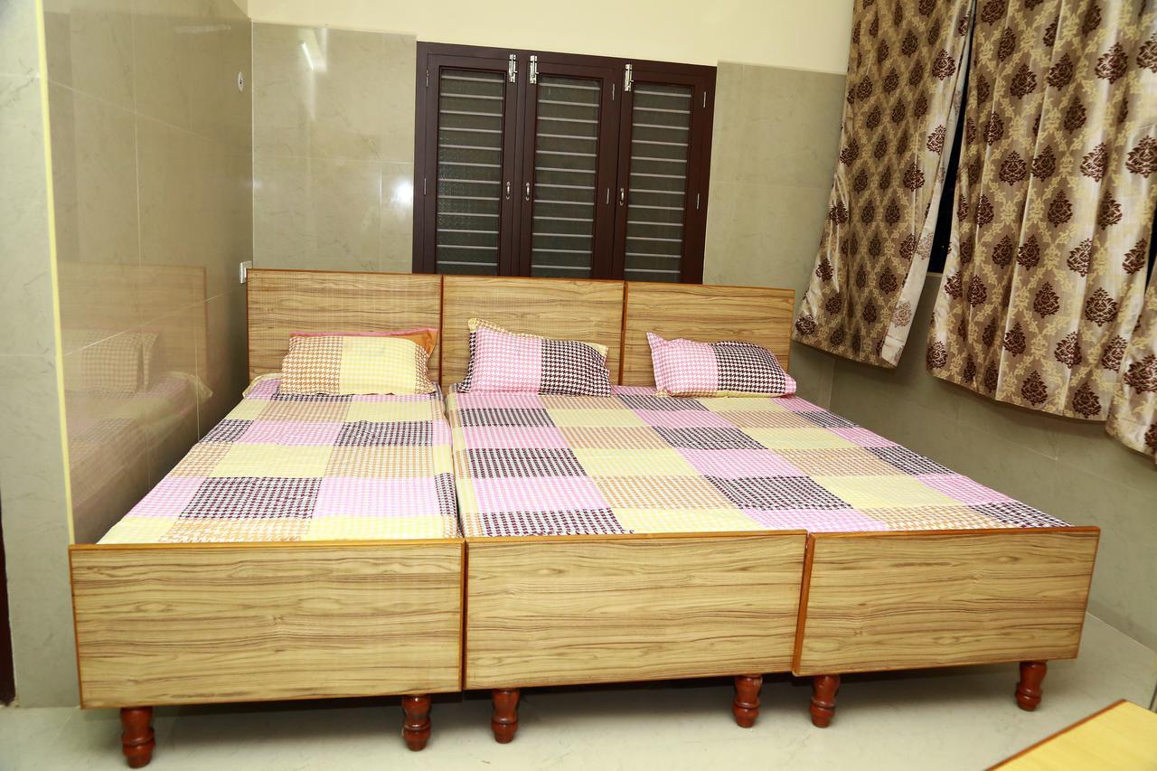 Sgrt Residency Hotel Vellore Buitenkant foto