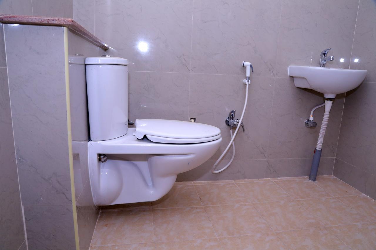 Sgrt Residency Hotel Vellore Buitenkant foto